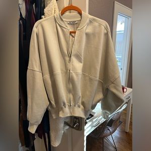 Stylish Zara Sweatshirt